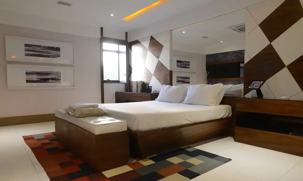 Agência Nacional de Mineração é alvo de fiscalização do TCU, que descobre alto gasto em diárias e passagens.