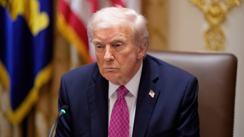 Trump diz que Maduro “ofereceu tudo” para evitar conflito com os EUA