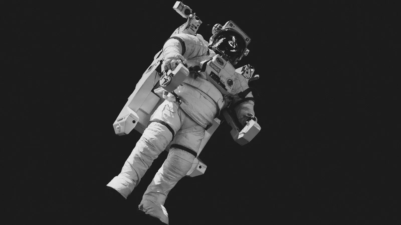 Envelhecimento dos astronautas que vão para o espaço.