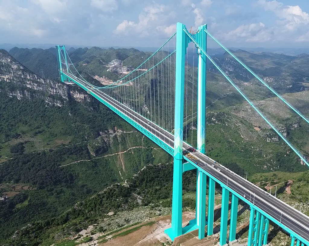 Ponte mais alta do mundo, que fica na China.