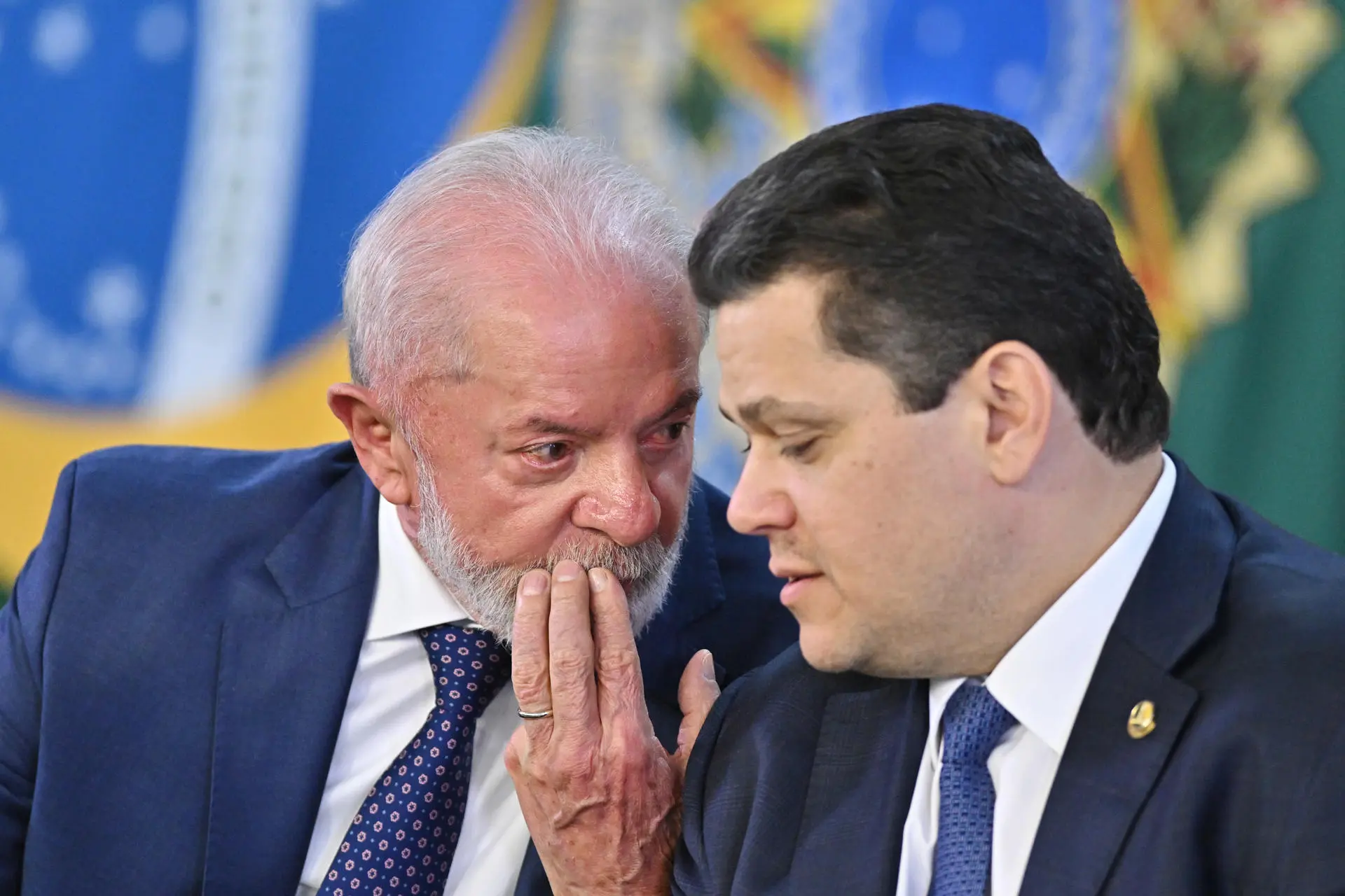 Alcolumbre agradece Lula e celebra aval do Ibama para Petrobras