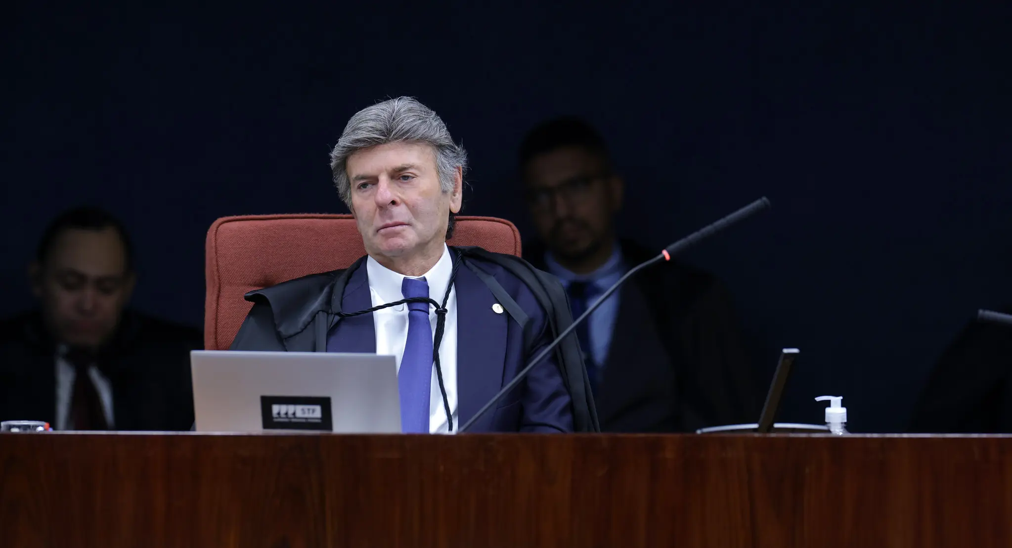 Fux diverge de Moraes, cita injustiças sobre 8/1 e vota para absolver núcleo 4