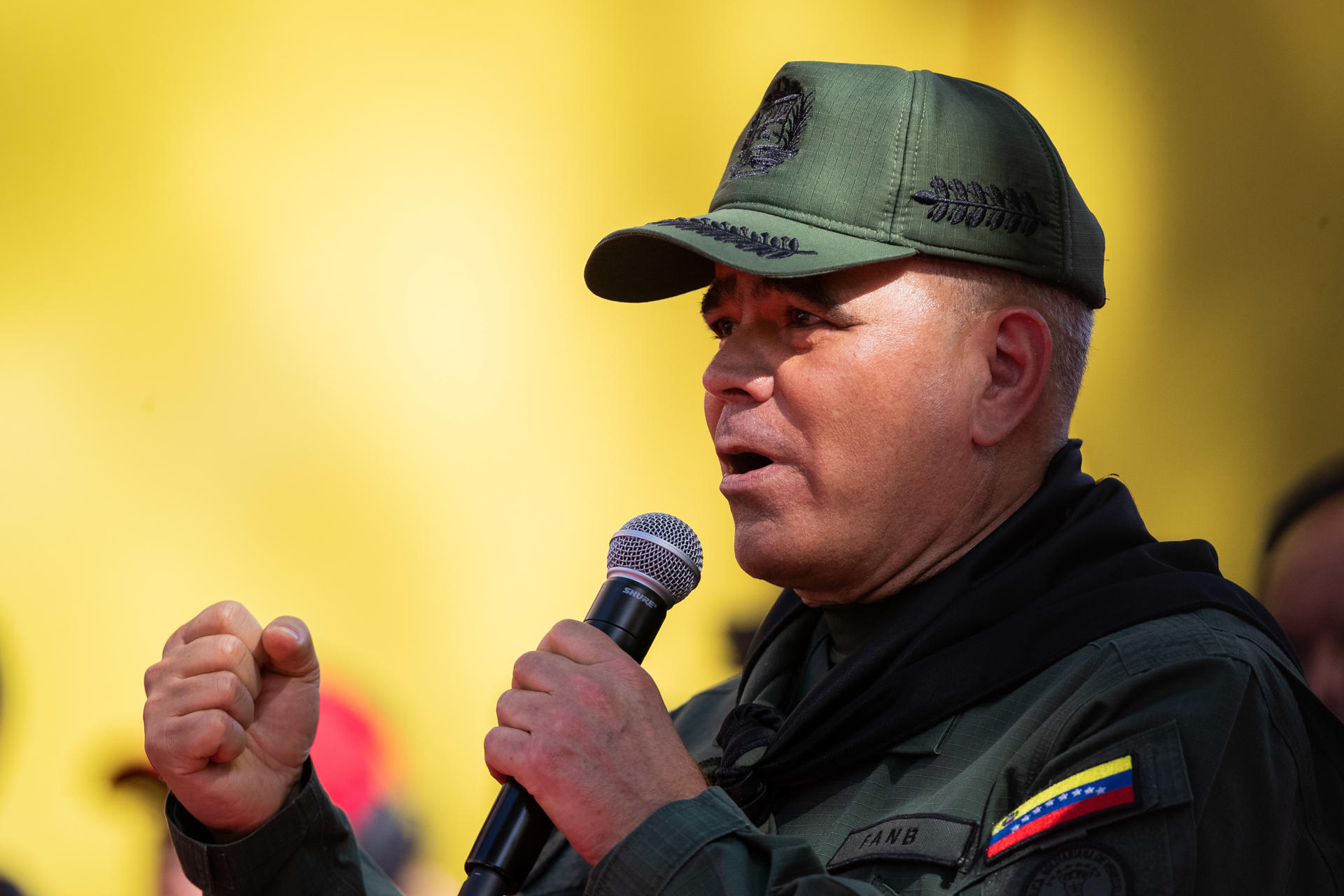 Venezuela diz ter derrubado três aeronaves ligadas ao narcotráfico Venezuela diz ter derrubado três aeronaves ligadas ao narcotráfico