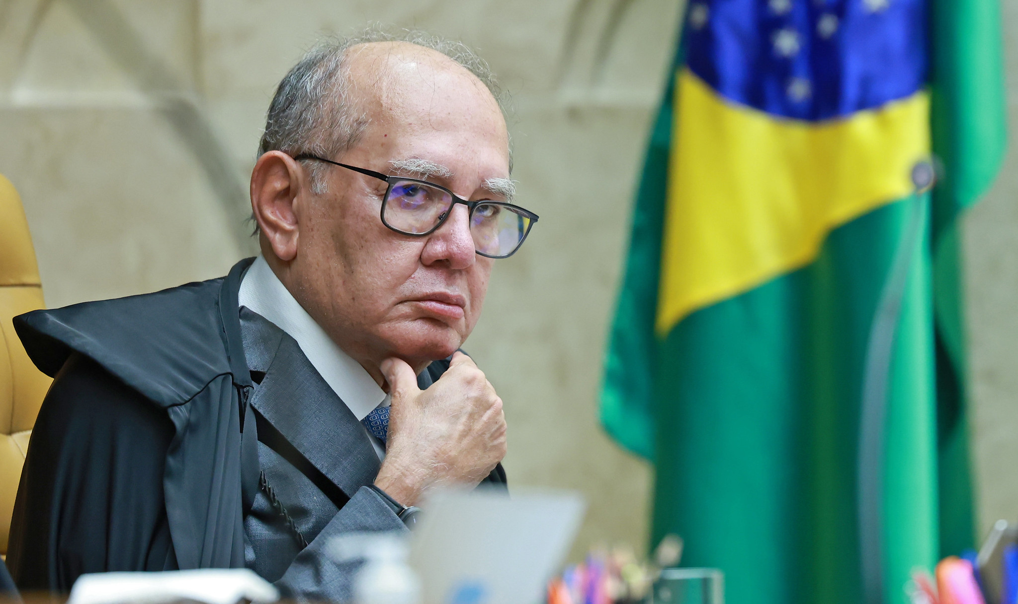 Gilmar cita embates com Bolsonaro e diz que STF saiu fortalecido