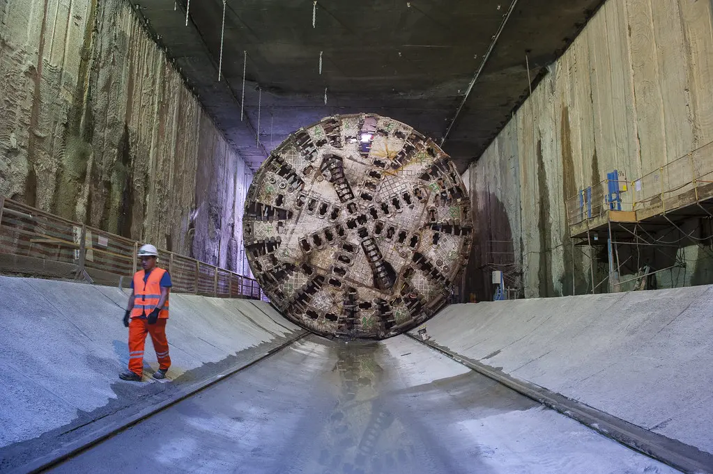 Formação inédita sob o ABC desafia o Metrô de São Paulo e exige que o tatuzão opere com novas estratégias na futura Linha 20-Rosa.