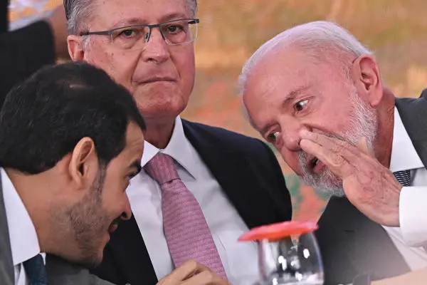 Jorge Messias, Geraldo Alckmin e Lula.