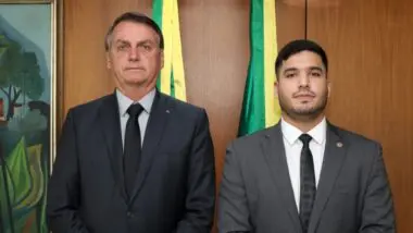 Jair Bolsonaro e André Fernandes. O deputado do PL participou da filiação de Ciro Gomes, ex-ministro do presidente Lula (PT) ao PSDB.