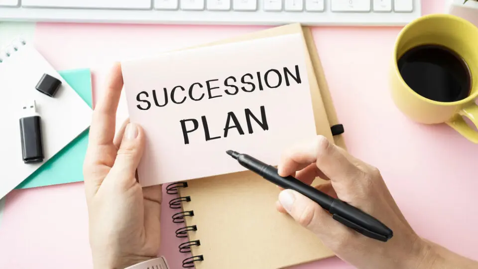 O planejamento sucessório, com acompanhamento de profissionais especializados, contribui para solução de problemas muitas vezes complexos e ajuda a evitar erros que podem comprometer o futuro.