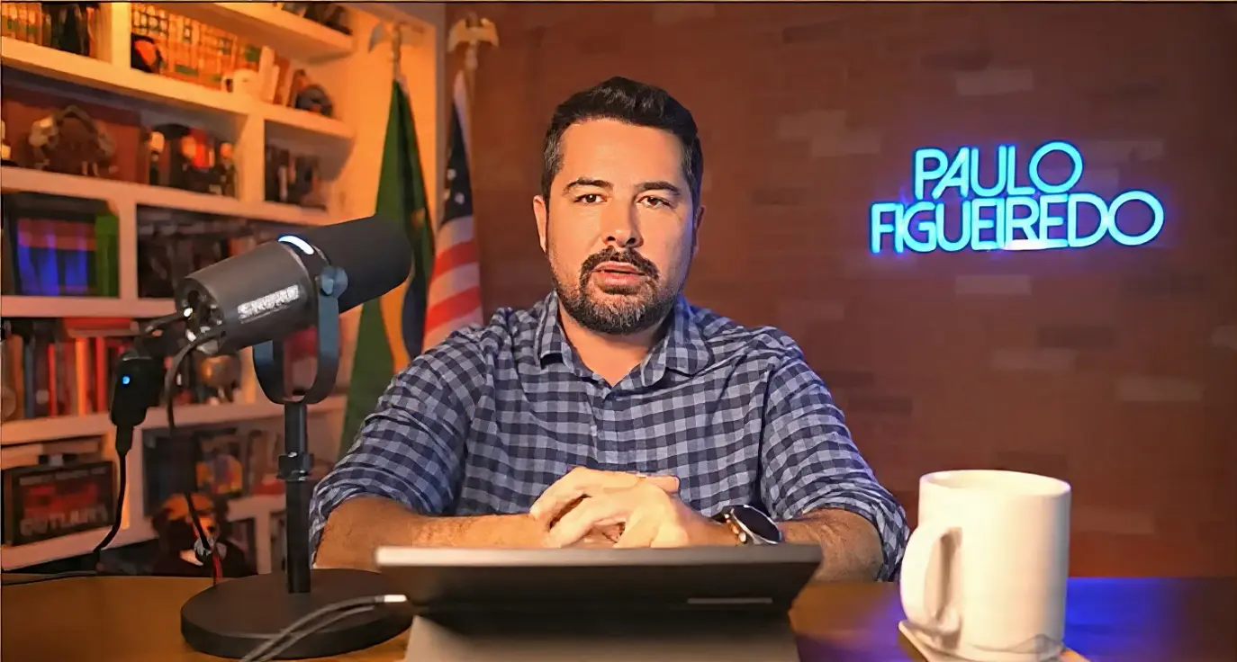 Jornalista Paulo Figueiredo, em entrevista ao Café com a Gazeta do Povo.