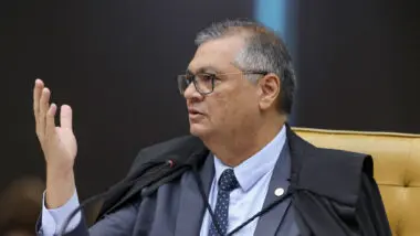 Dino diz que regulação é o que garante a liberdade nas redes