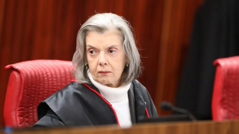 Ministra do STF Cármen Lúcia, que também integra o Tribunal Superior Eleitoral. No Supremo, ela julga uma ação que questiona mudanças na Lei da Ficha Limpa.