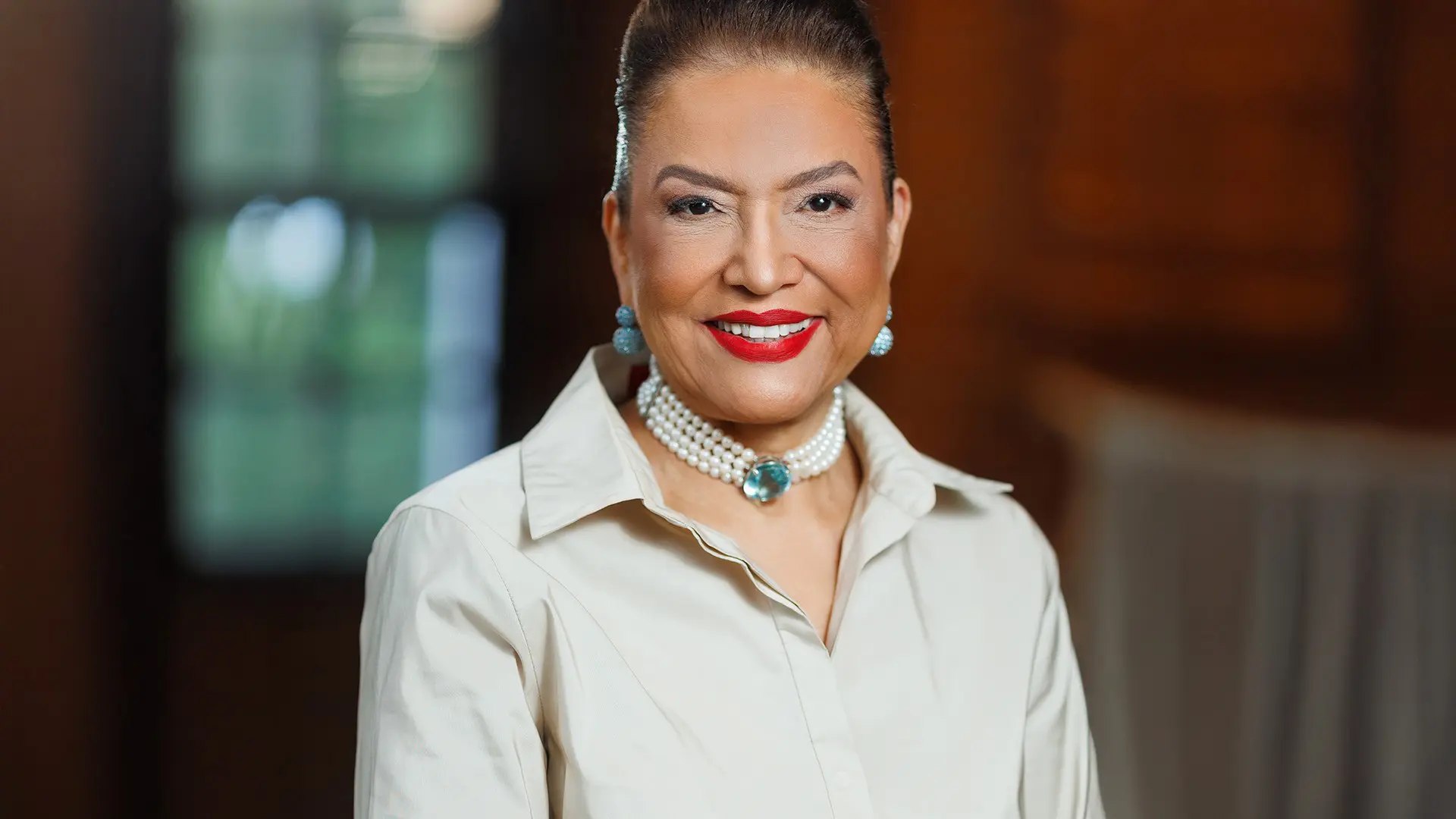 Dra. Louise Rainer Pereira Gionédis: liderança e compromisso com a cidadania no Direito.”