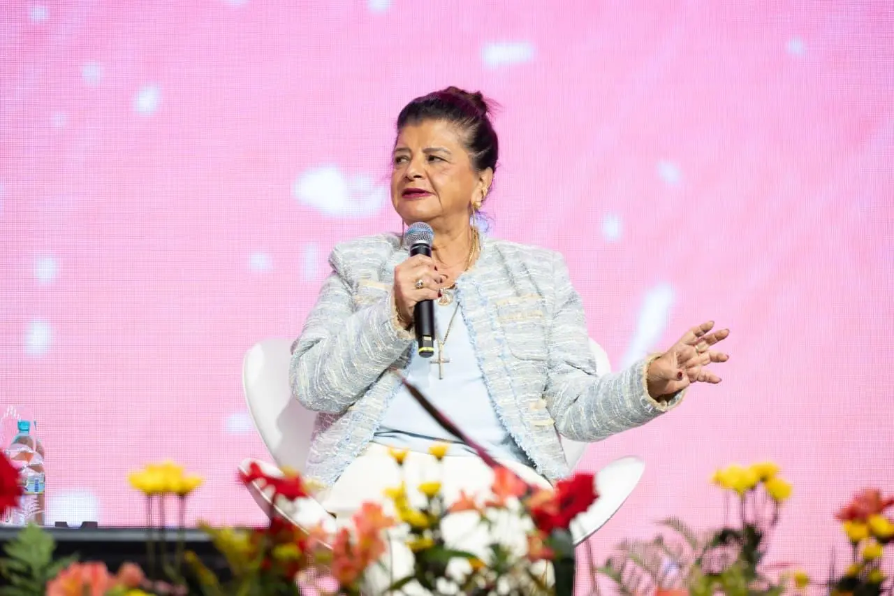 Para a empresária Luza Trajano liderar não é sobre mandar, é sobre inspirar. A essência de sua liderança é a gestão inclusiva e humanizada