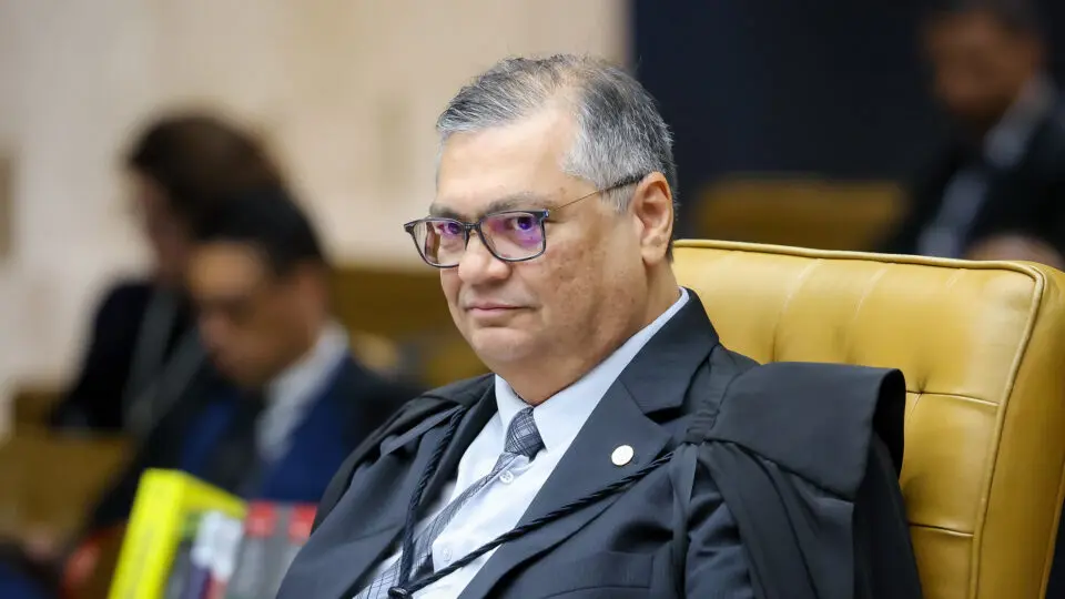 Dino cita tentativa de invasão ao STF e ironiza ameaças: “Gilmar vai primeiro”