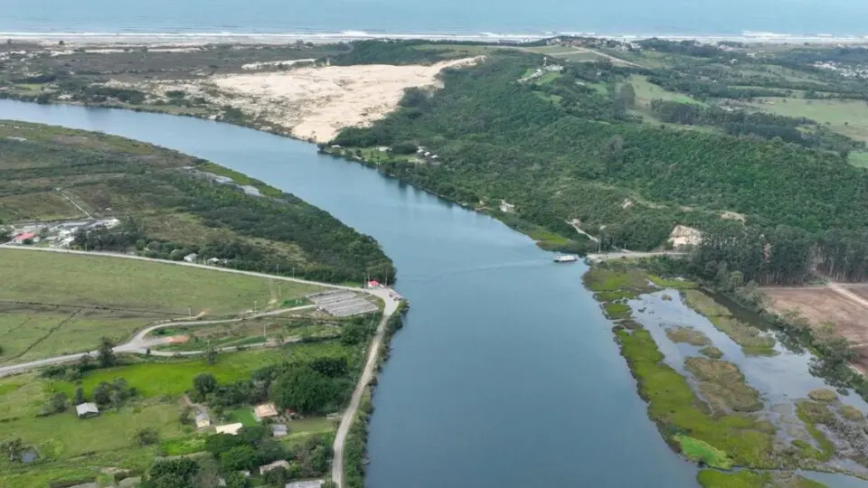 A nova ponte entre Araquari e Guaramirim vai transformar a mobilidade no Norte catarinense e reduzir o trajeto de 16 quilômetros para 100 metros.
