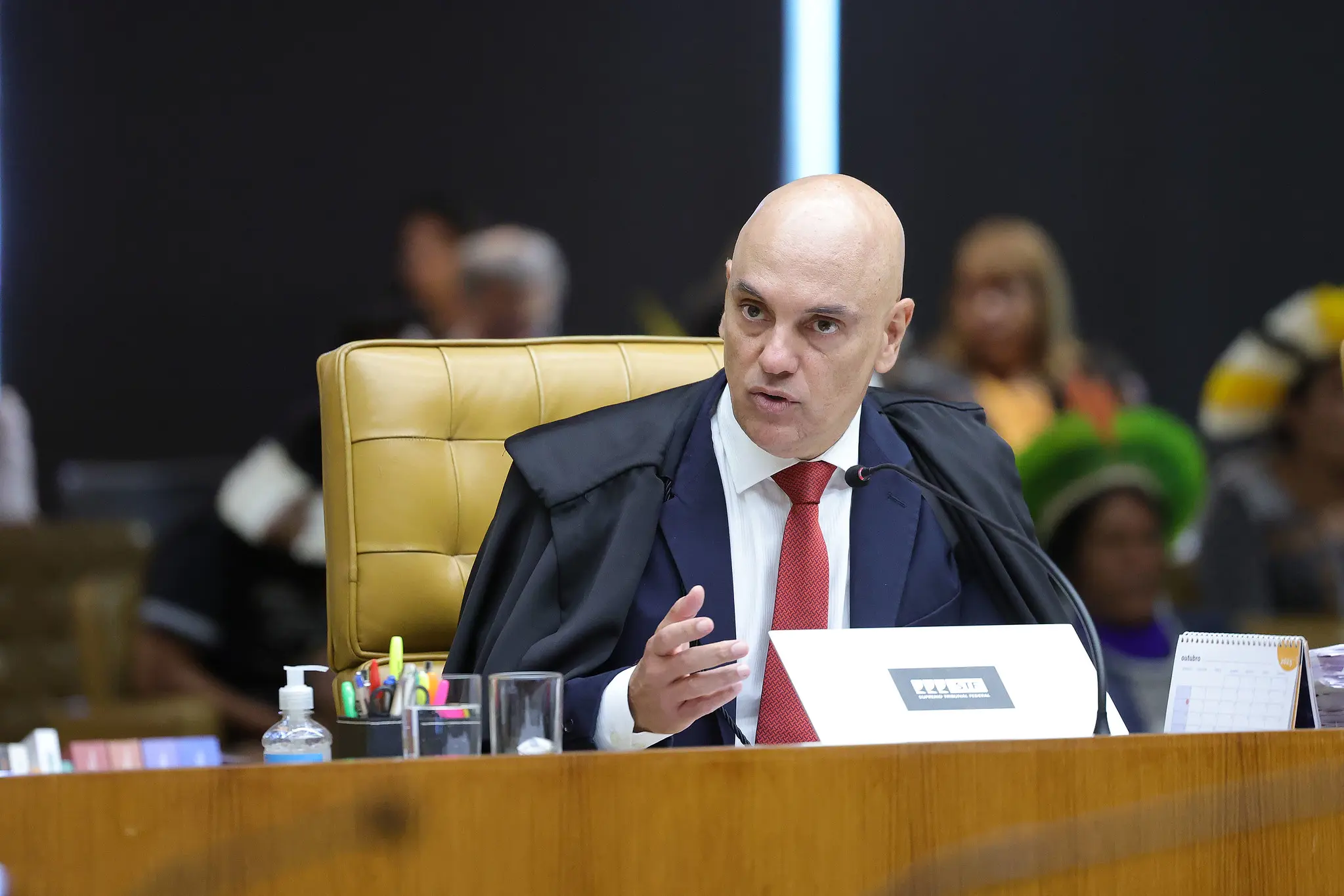 Moraes assume ADPF das Favelas e pede parecer da PGR sobre operação no Rio