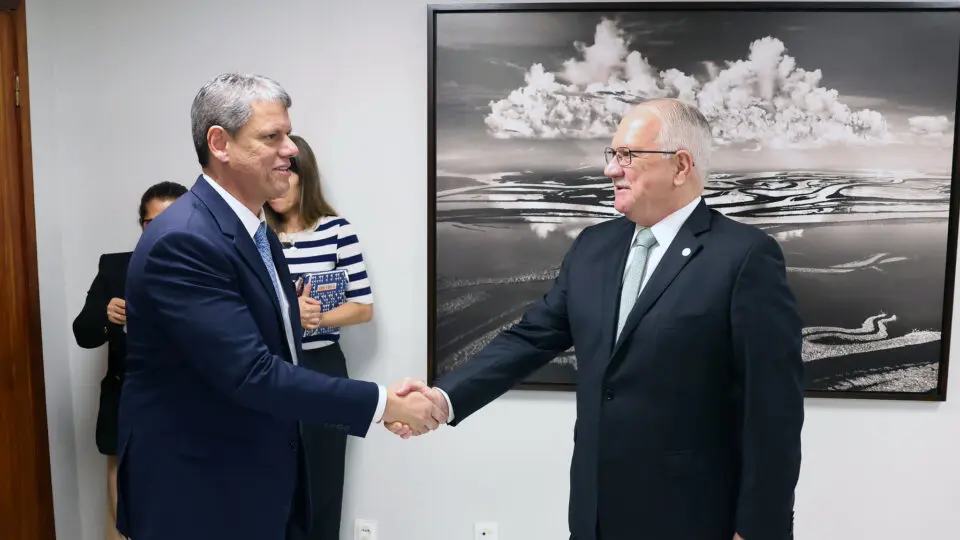 Tarcísio visita Fachin em Brasília após criticar STF e Moraes