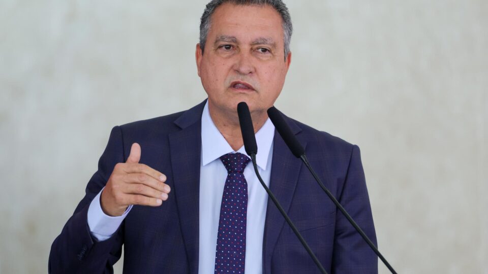 Política em foco: Crise da segurança no Rio provoca racha entre Planalto e Cláudio Castro