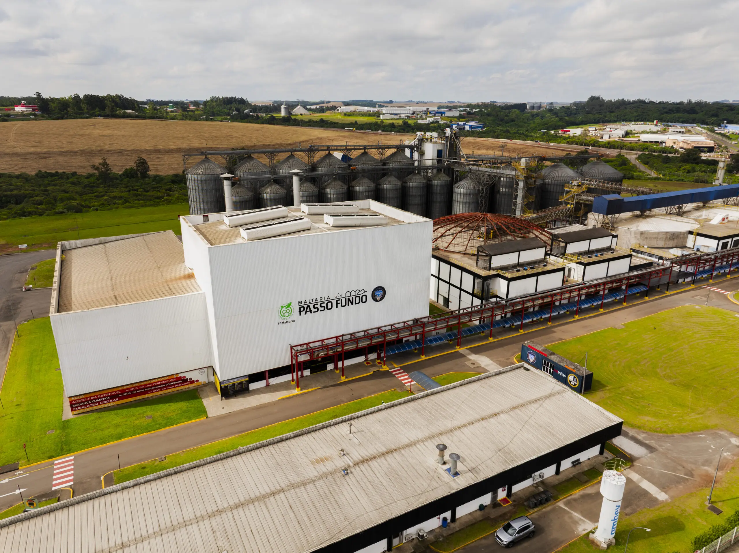 Em Passo Fundo, Ambev processa 150 mil toneladas de malte por ano