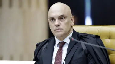 Moraes manda Castro e chefes das polícias explicarem operação no Rio