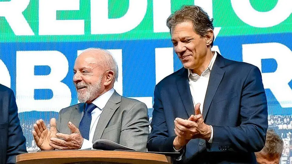 Lula e Haddad: para o TCU, regra do arcabouço fiscal limita gastos em 2026.
