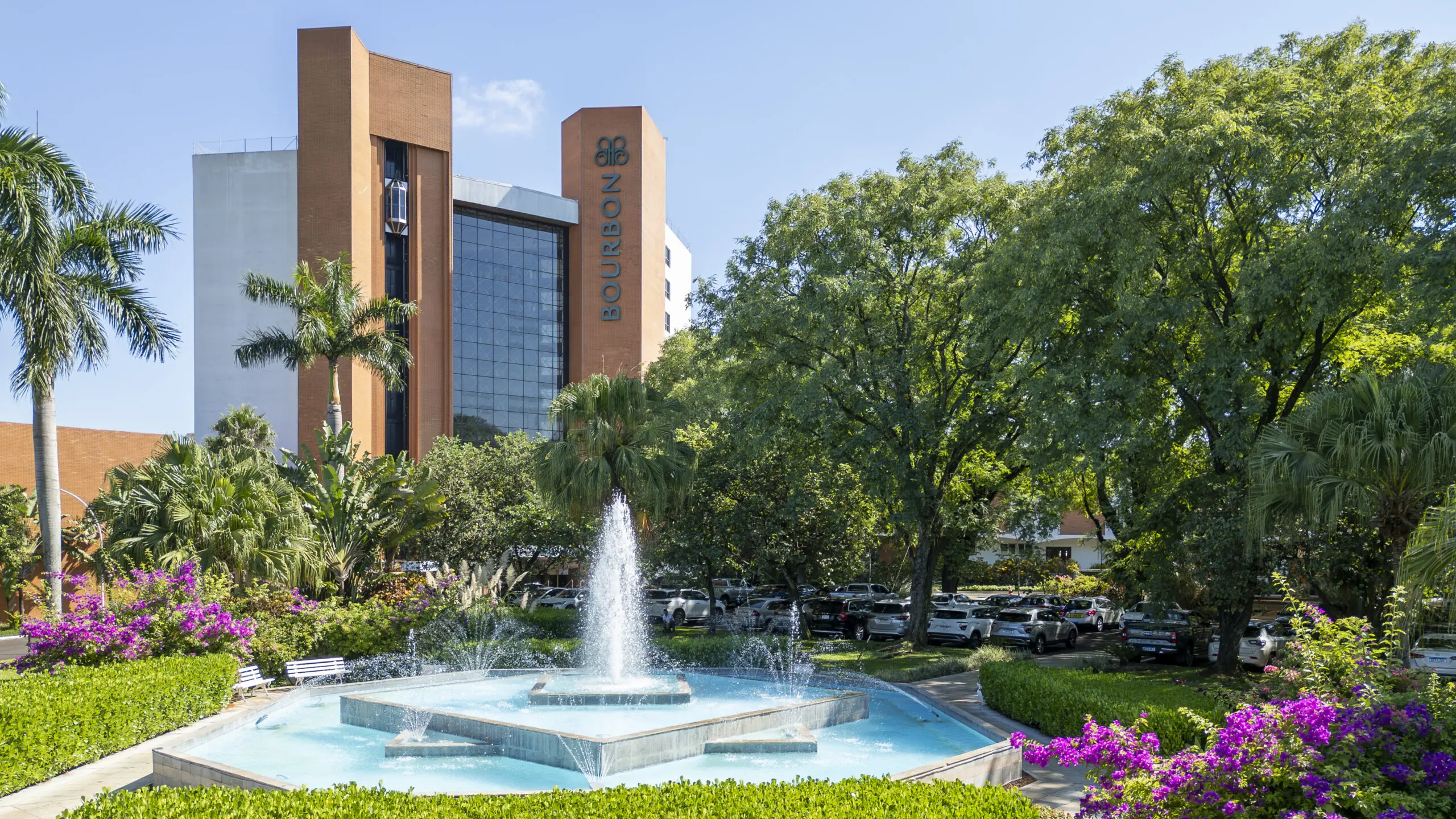 Resort da Bourbon em Foz do Iguaçu fica em meio à mata nativa da região