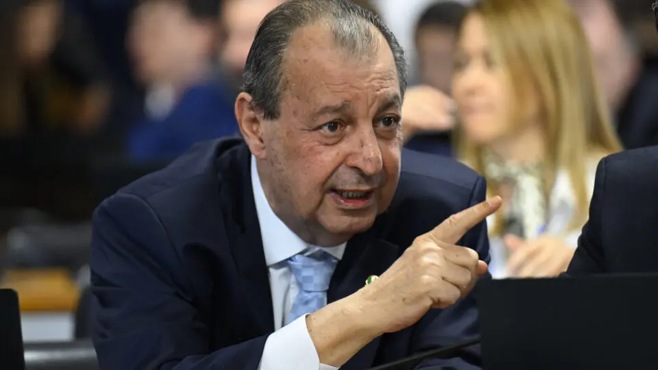 Senador apresenta parecer favorável à recondução de Paulo Gonet