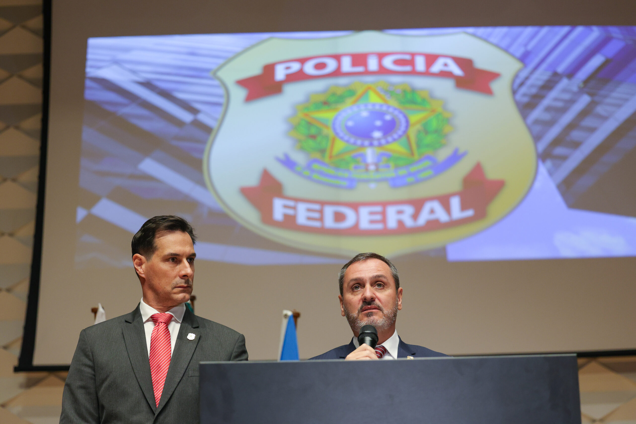 PF faz operação contra quadrilha do PIX que desviou R$ 813 mi