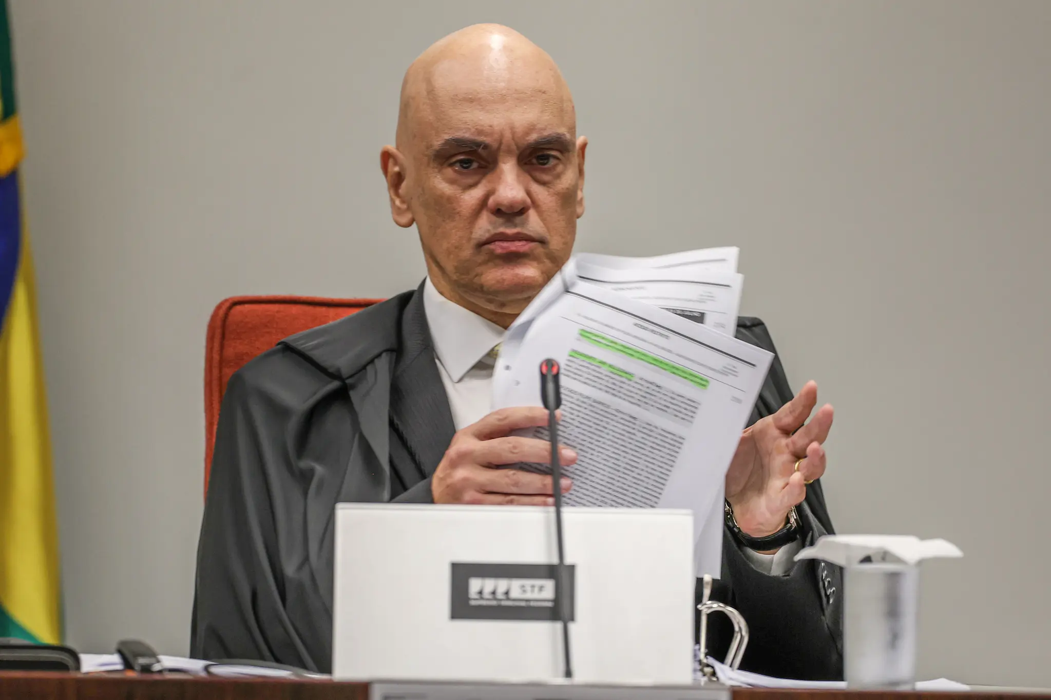 Moraes vai ao Rio para ouvir explicações de Claudio Castro sobre operação