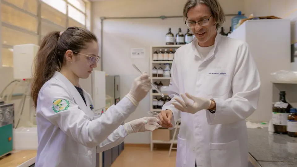 Pesquisadores da UEPG desenvolvem gel à base de tilápia com potencial para acelerar a cicatrização de feridas em animais