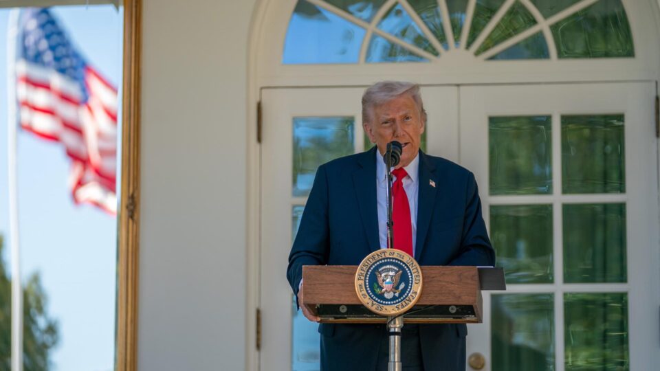 Trump fala sobre “bom relacionamento” com a China e renova ameaças a Maduro