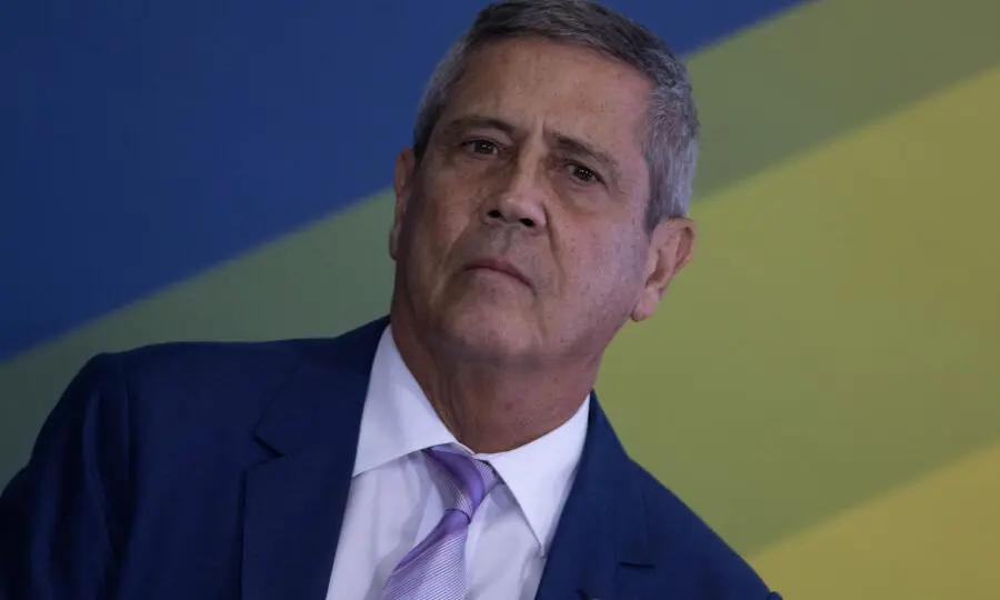 General Braga Netto tem prisão mantida por Alexandre de Moraes.