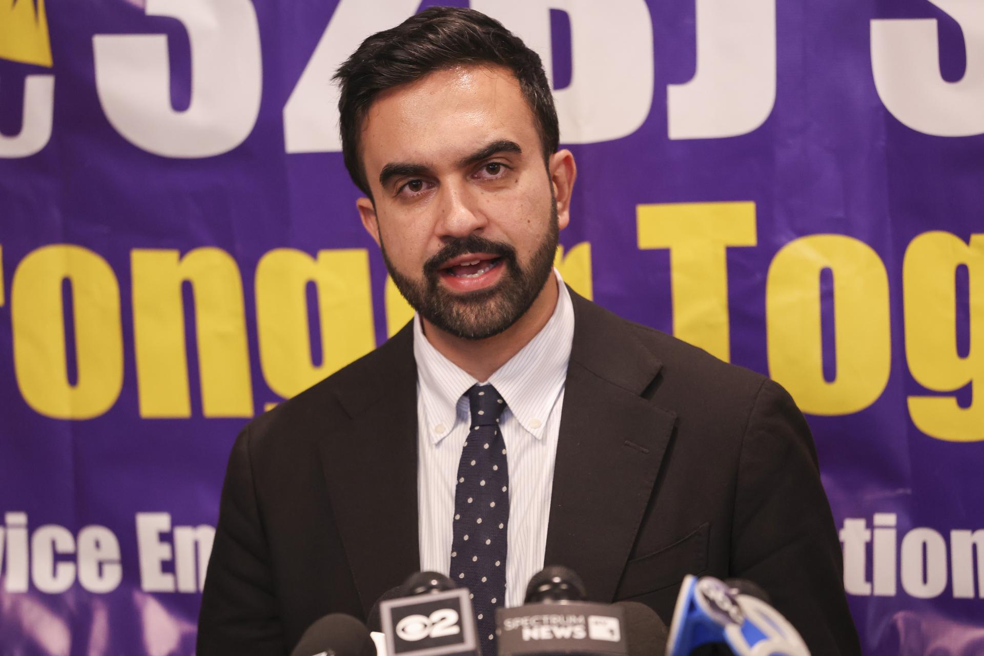 Trump critica Mamdani e ameaça retirar verbas de Nova York Trump critica Mamdani e ameaça retirar verbas de Nova York