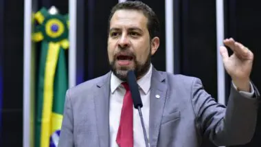 Guilherme Boulos, membro do PSOL e atual ministro da Secretaria-Geral da Presidência da República.