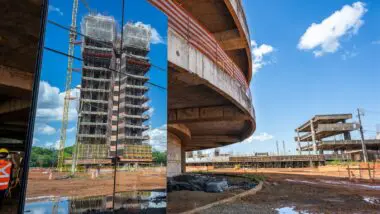 Há cerca de dois anos, o diretor da Itaipu, Enio Verri (PT), admitiu à Gazeta do Povo que R$ 800 milhões era um valor muito alto para destinar ao prédio da Unila.