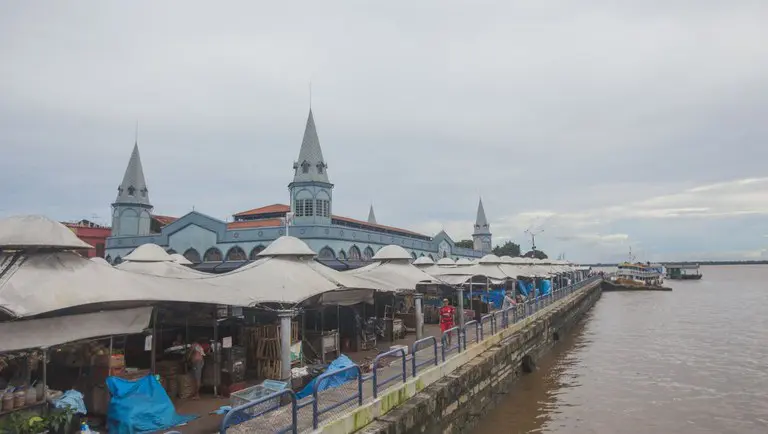 Mercado Ver-o-Peso, em Belém, local em que dois jornalistas estrangeiros foram assaltados.