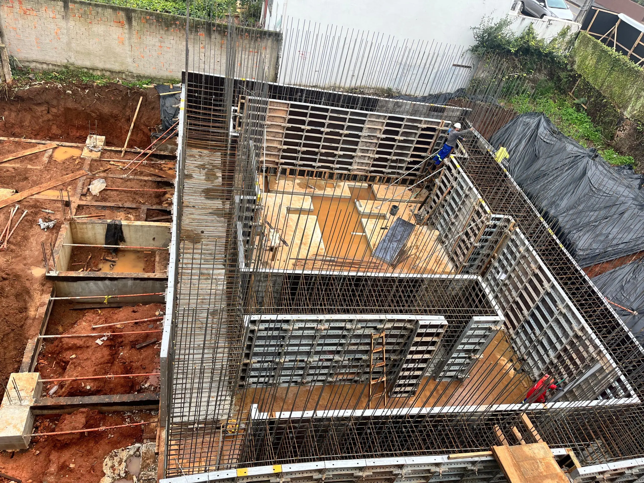 Bunker nuclear da Santa Casa de Ponta Grossa vai abrigar o primeiro acelerador de radioterapia com inteligência artificial da América do Sul.