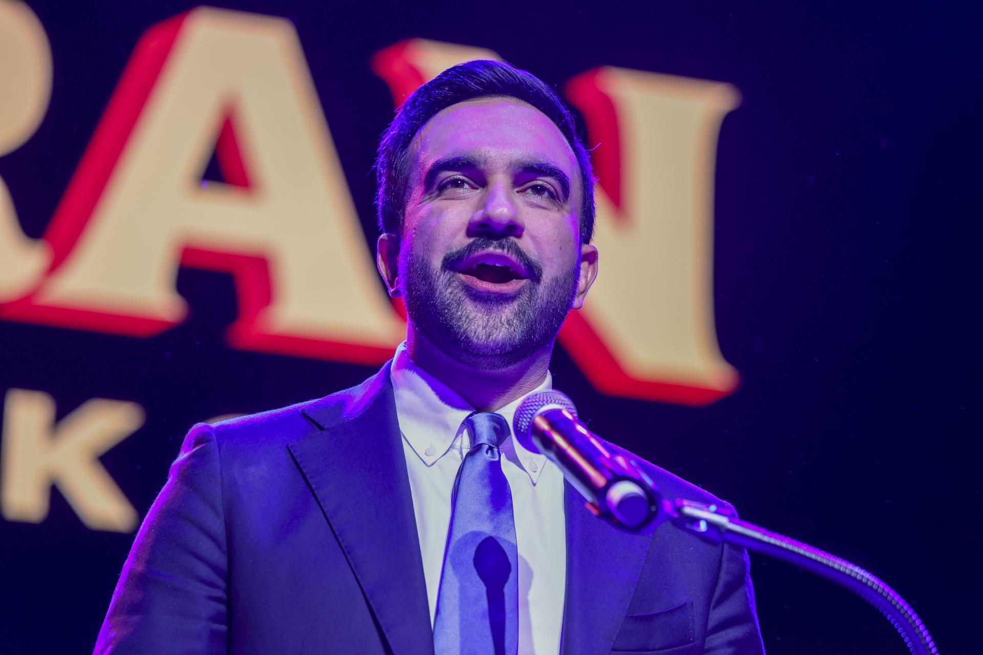 Socialista radical vence eleições para prefeitura de Nova York