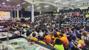 Vice-presidente da Fiep, Hélio Bampi, e o superintendente do Sesi-PR, Hugo Molina, destacaram a importância da conexão entre ensino e indústria durante a abertura do evento.