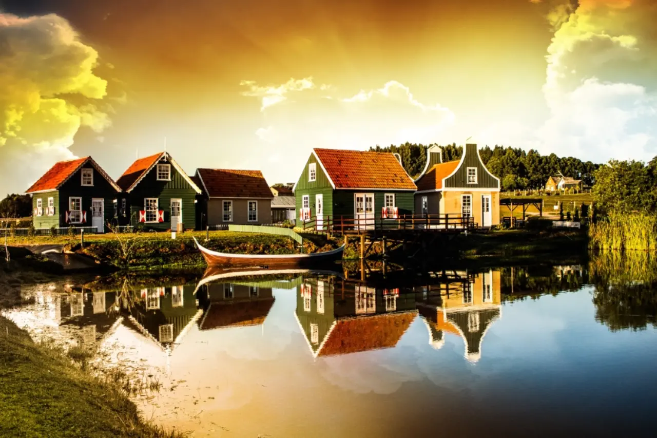 Em Carambeí, o Museu Parque Histórico preserva a herança holandesa e reforça o turismo no Paraná com arquitetura, gastronomia e cultura típicas dos colonos.