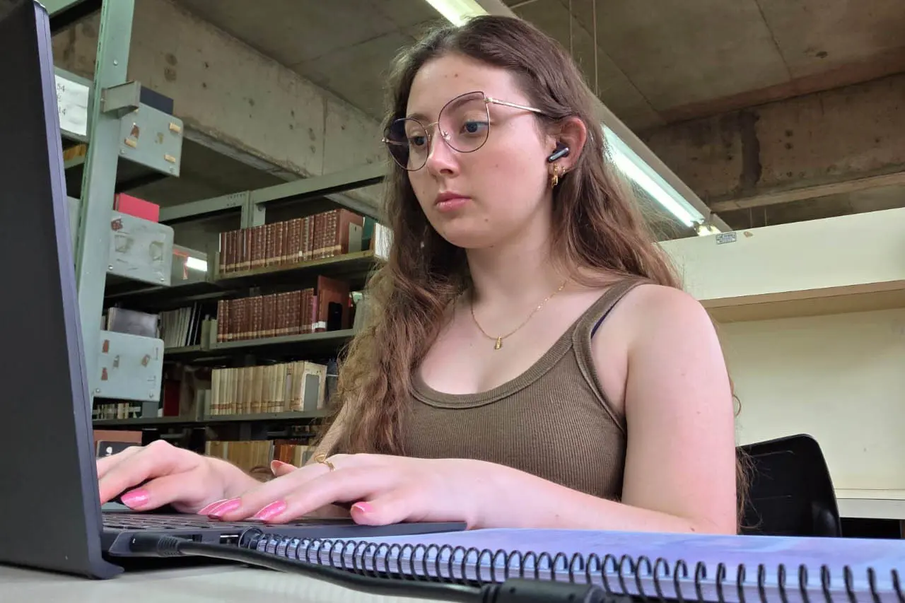 Ana Luiza Comim Henrique foi uma das aprovadas na primeira edição do Aprova Paraná Universidades.