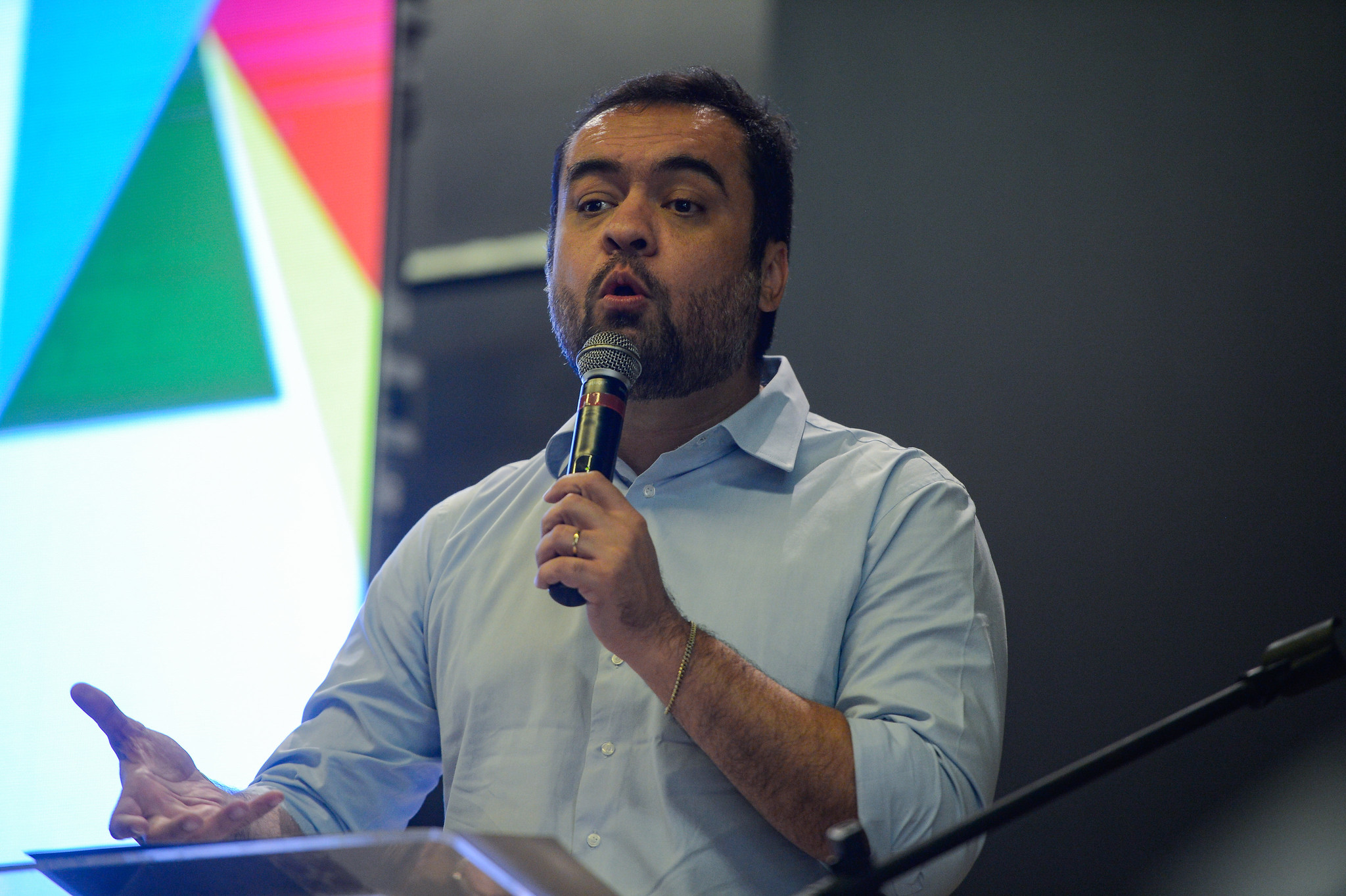 URGENTE: PT Acusa Castro de Espionagem e Leva Caso ao STF por Envolvimento com Trump!