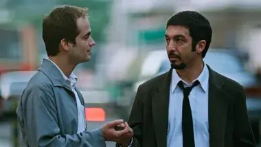 Gastón Pauls e Ricardo Darín fazem os golpistas Juan e Marcos