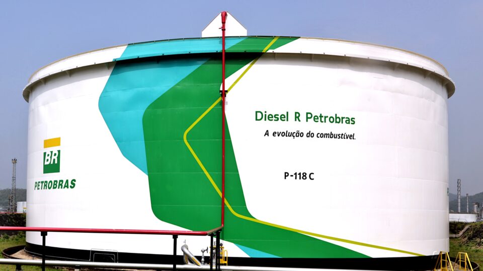 Petrobras manda diesel considerado poluente para a COP30 em Belém