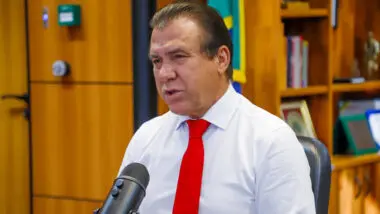 Foto do ministro do Trabalho, Luiz Marinho. Sua gestão lidera a ofensiva do governo contra a jornada 6x1, a pejotização e pela regulamentação de aplicativos.