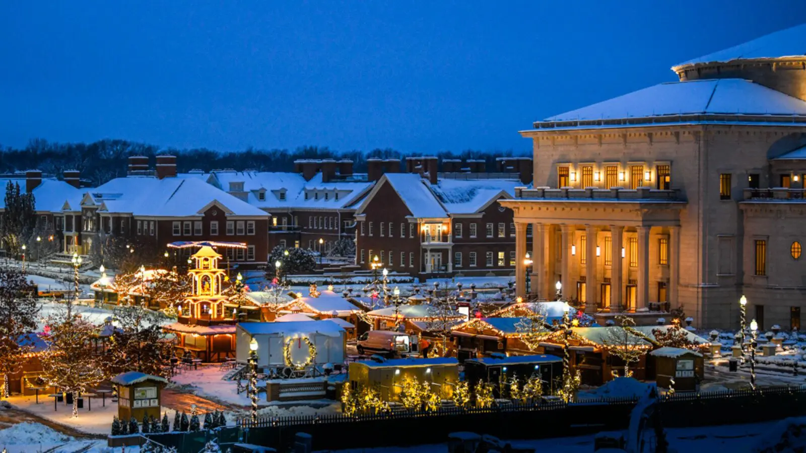 Mercado de Natal é tradição na cidade de Carmel.