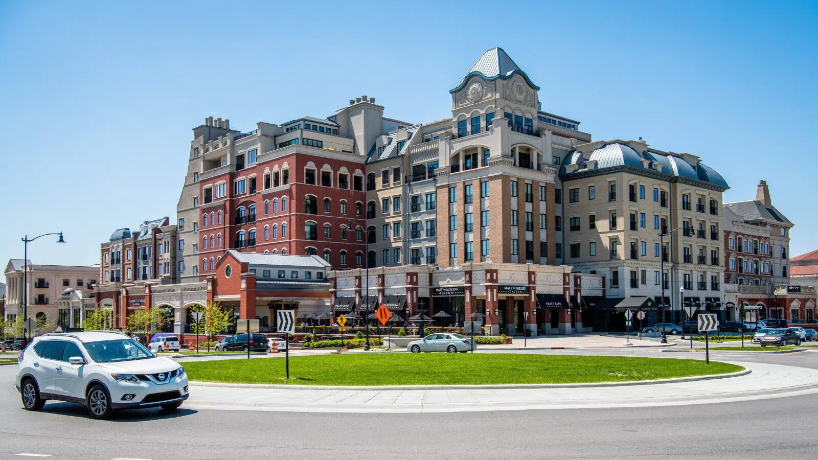 Rotatórias são uma das marcas do urbanismo de Carmel.