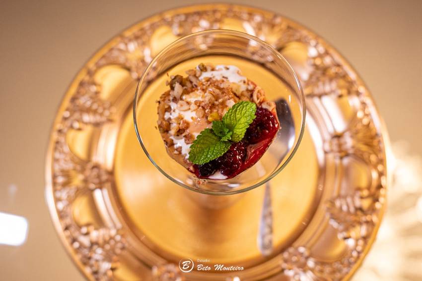 Sabores que encantam e impressionam: o Castello Reale transforma o momento à mesa em uma experiência sensorial digna da realeza.