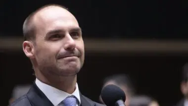 EDUARDO BOLSONARO DESESPERO DIREITA