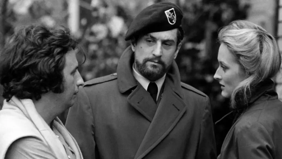 Robert De Niro é o protagonista de "O Franco-Atirador"